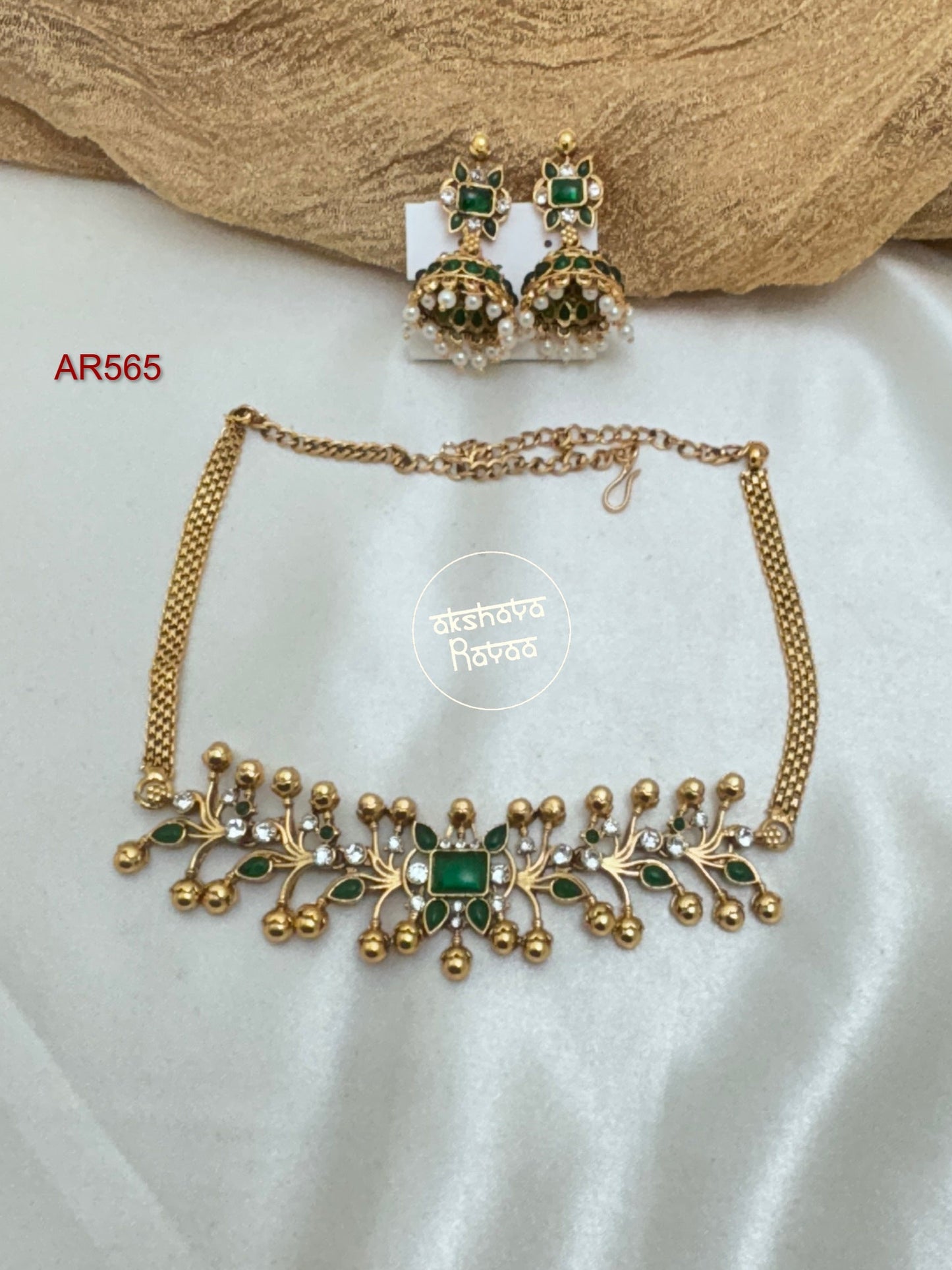 Modern Chocker