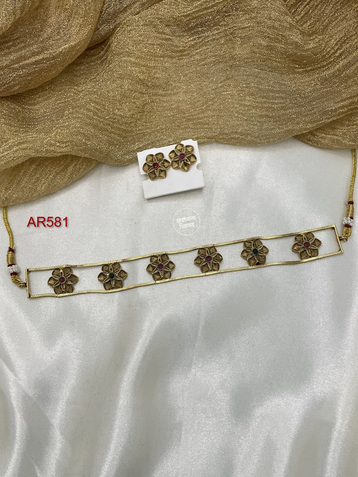 Layered Flower Chocker