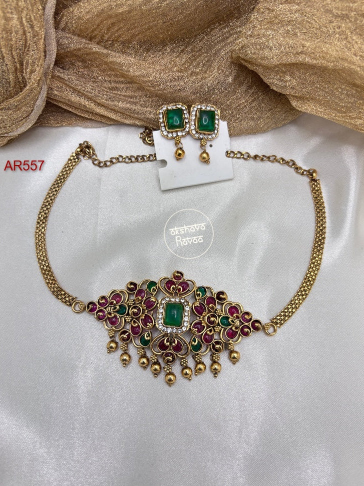 Green Stone Chocker