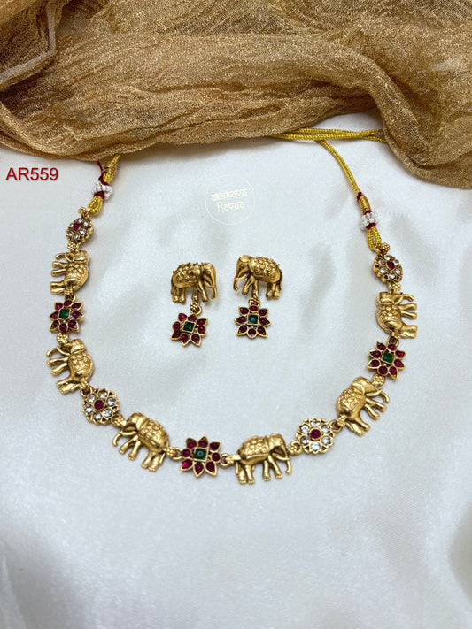 Elephant Chocker
