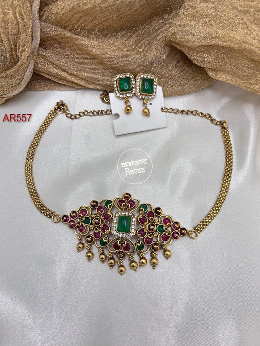 Green Stone Chocker